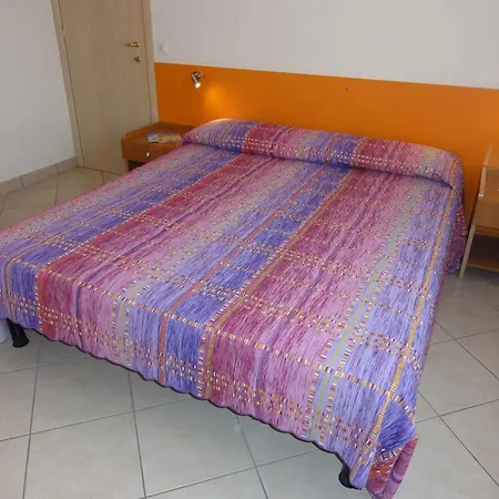 In 38291 Apartment